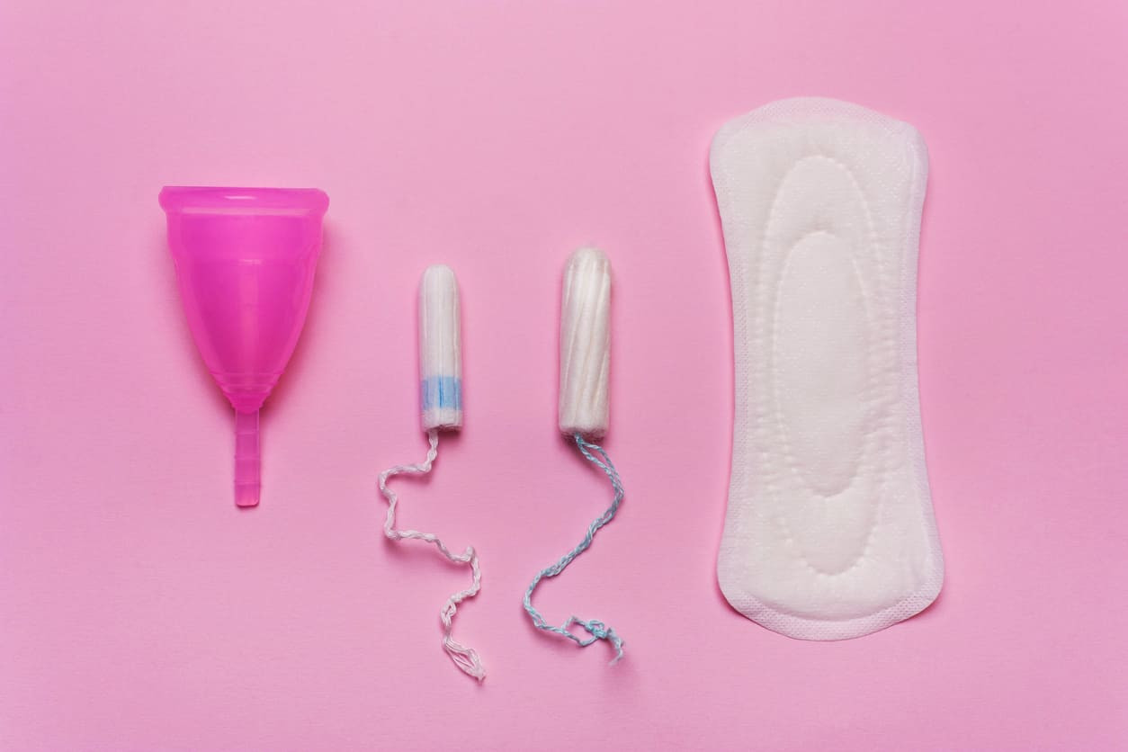 Tampon, Pembalut, Menstrual Cup: Mana Yang Sebenarnya Lebih Aman?