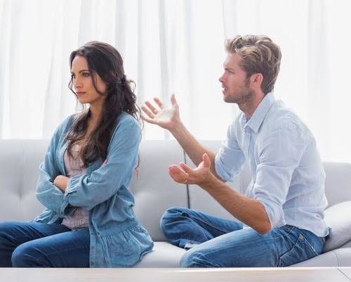 Menstruasi dan Mood: Cuma &lsquo;Baper&rsquo; atau Ada Penjelasan Biologisnya?