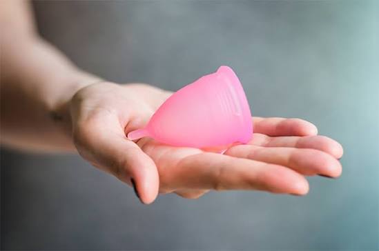 Tampon, Pembalut, Menstrual Cup: Mana Yang Sebenarnya Lebih Aman?